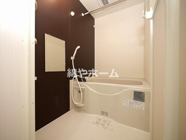 フジパレス我孫子前駅西Ⅱ番館の浴室|コンパクトで使いやすいお風呂です
