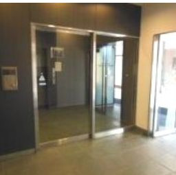 プライムアーバン町屋サウスコートのエントランス|建物の内部です