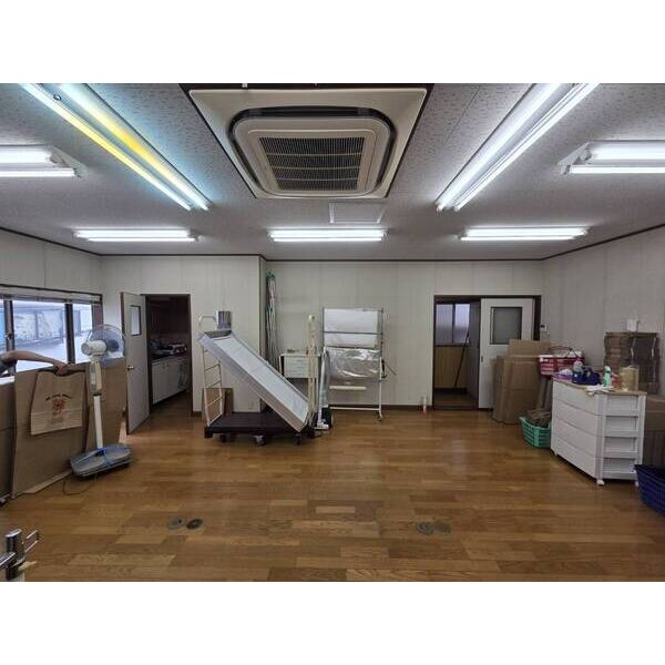 豊中市庄内東町３丁目の店舗事務所