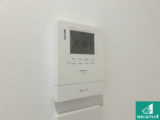 神戸市北区有野台　新築一戸建ての発電・温水設備|カラーモニターインターホン！声だけでなく来訪者の姿や顔がモニターで確認できるので、小さなお子様がいらっしゃるご家庭でも安心できます！