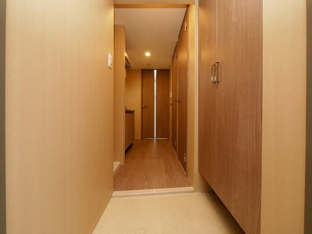 City Lux Namba South（旧ラグゼナなんば南）の玄関