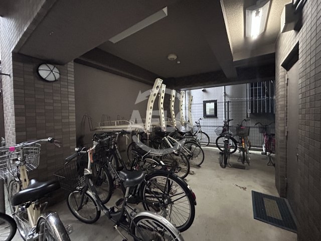 リーガル新大阪5のその他|リーガル新大阪Ⅴ　駐輪場