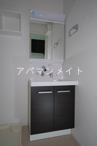 【洗面所】 | フリーデンエムコート | 使いやすい洗面所です
