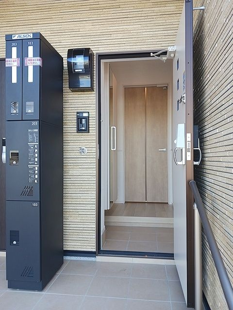 グラース　１７の玄関