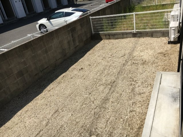 【庭】 | カサ・グランディスⅡ | 専用庭が付いています