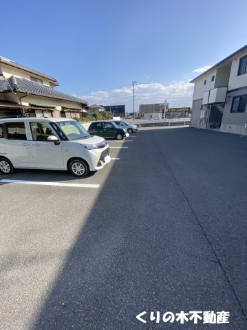 【駐車場】 | カサ・グランディスⅡ | 駐車場です