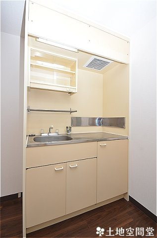 北九州市八幡西区岡田町の賃貸マンションのキッチン