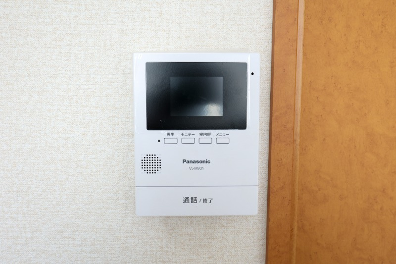 ロフト結城のセキュリティ|モニター付きインターホン