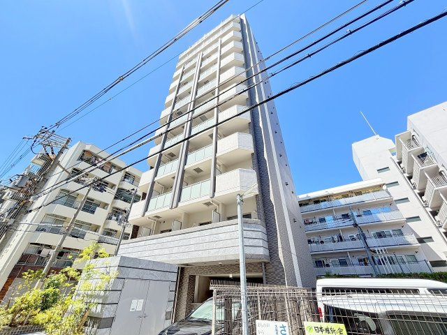 Mv.imp新大阪の外観