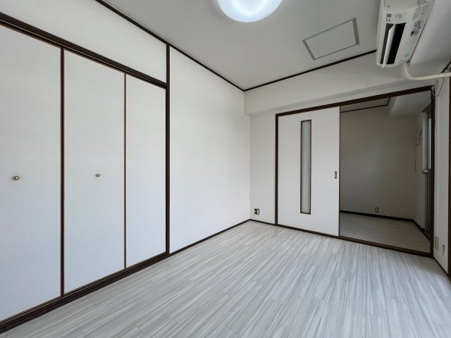【洋室】 | アメニティ敷津