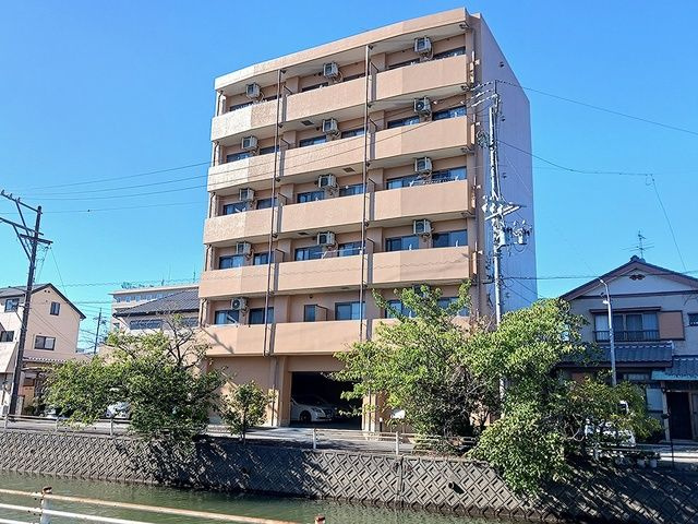 アルカンシエルの外観