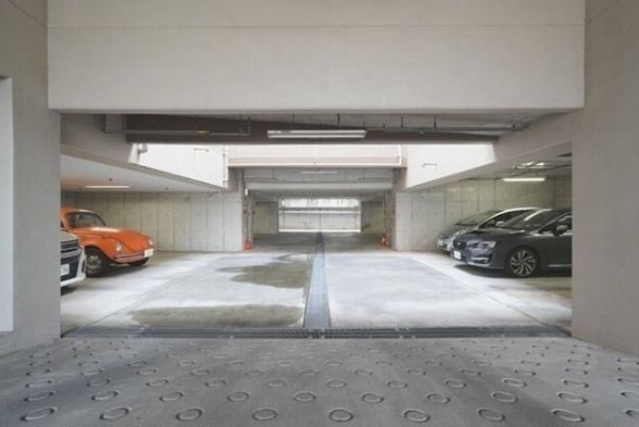 【駐車場】ガーデン目黒南