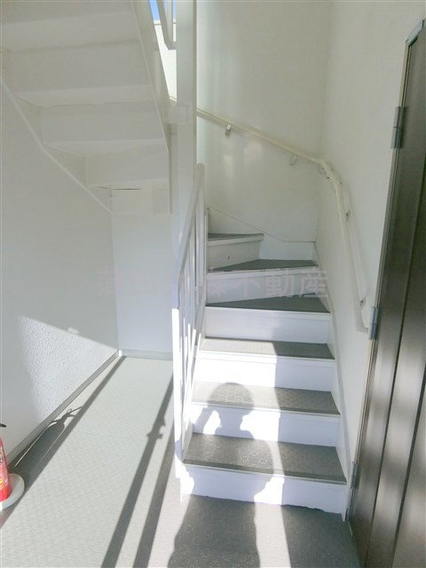 エスポワール蒲田壱番館のその他共用部分|1階　共用階段