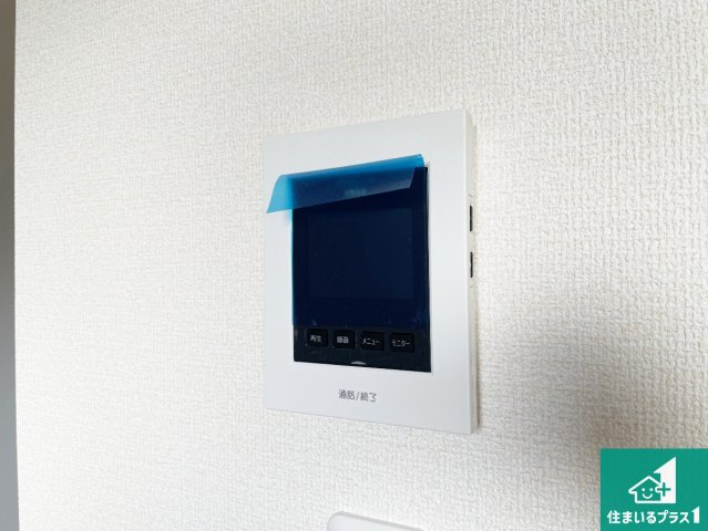 神戸市北区西山　第1期・第2期　新築一戸建ての防犯設備|カラーモニターインターホン！声だけでなく来訪者の姿や顔がモニターで確認できるので、小さなお子様がいらっしゃるご家庭でも安心できます！