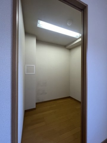 ジュリオ朝霧の収納