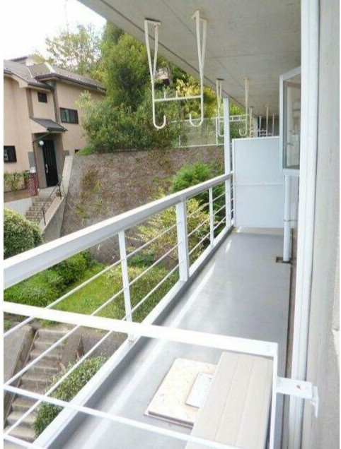 川崎市多摩区南生田２丁目の賃貸マンションのバルコニー