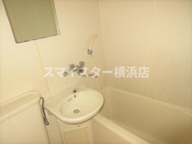 リーベ田浦の浴室