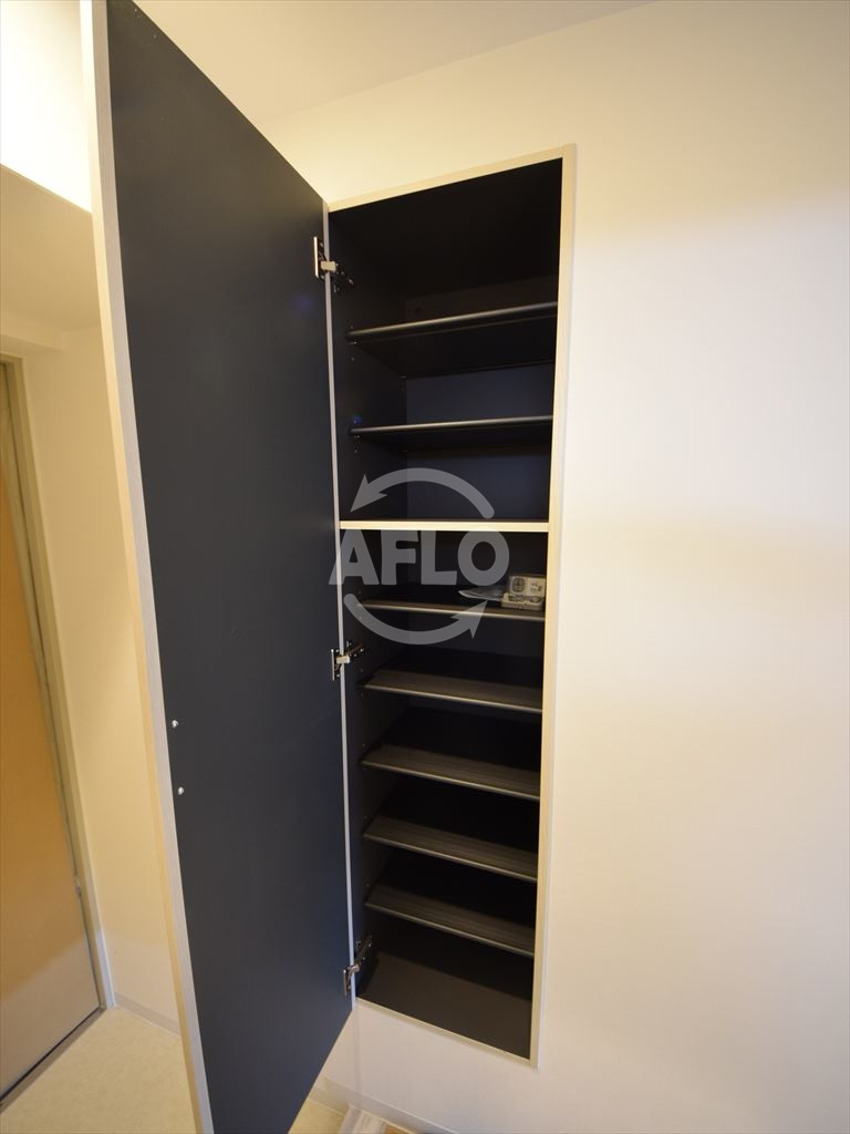 エルディオーネ上町台の収納|エルディオーネ上町台　シューズボックス