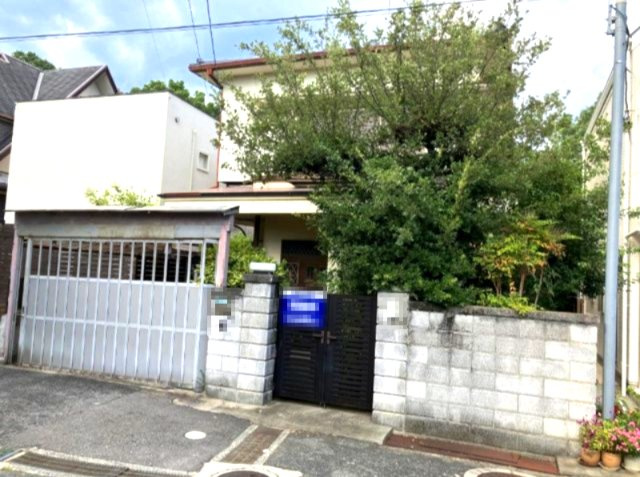 苦楽園一番町の玄関|お陽さまの光をさわやかな風をたっぷりとりこめます
