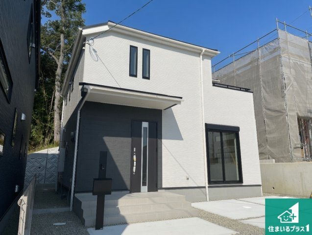 神戸市北区西山　第1期・第2期　新築一戸建ての外観|お客様に長く安心して住んでいだだける事にこだわった家づくり！住んでからのアフターサービスにもしっかりと取り組んでいます！