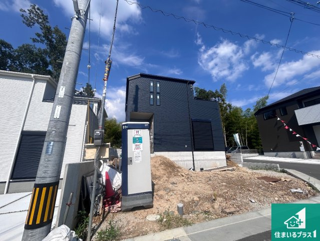 神戸市北区西山　第1期・第2期　新築一戸建ての外観|周辺は落ち着いた街並みの住宅地！子育てがしやすい住環境です！まだ未完成ですが、現地でしかわからない事もございます。是非一度ご覧ください。