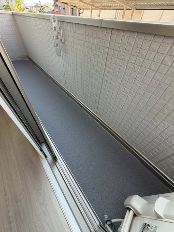 【バルコニー】