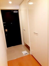 Ｂｒｉｌｌｉａ　ｉｓｔ　三軒茶屋　アイビーテラスの玄関