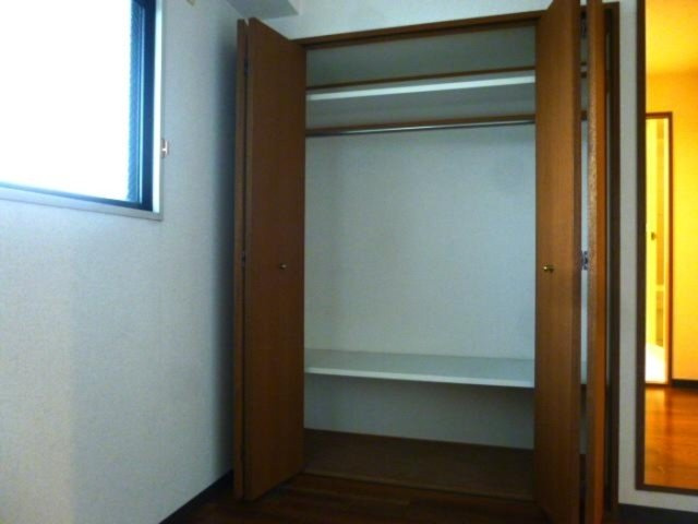 フローラ南館の収納