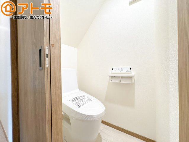 【トイレ】 | 三島市東本町　新築一戸建て　全1棟 | 清潔感のあるトイレです！