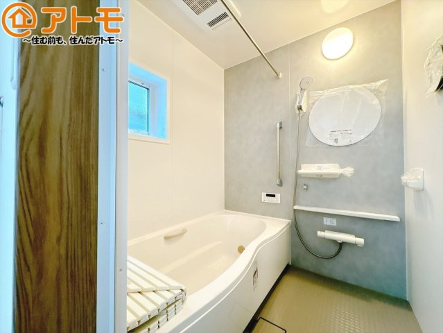【浴室】 | 三島市東本町　新築一戸建て　全1棟 | 広々１坪タイプのゆったり浴室ユニット♪浴室乾燥機付き♪