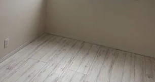 プルミエール　よつ木の居間・リビング