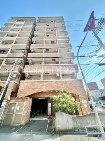 シャルマンフジ阿波座ウエストの外観