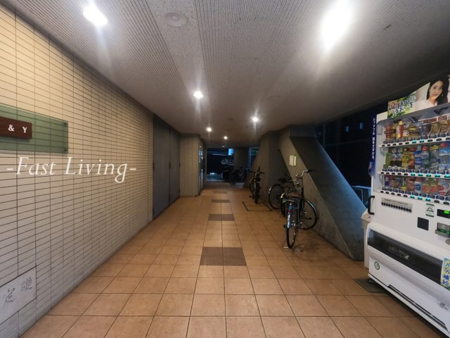 フレールK＆Yのエントランス