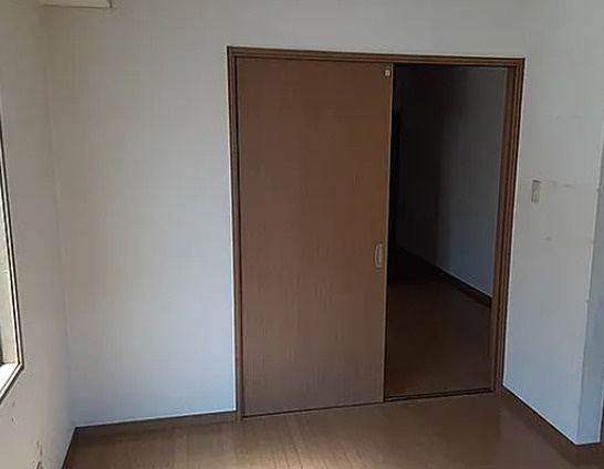 【寝室】