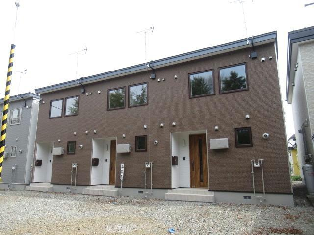 TOWN明和小学校前A(西棟)の外観