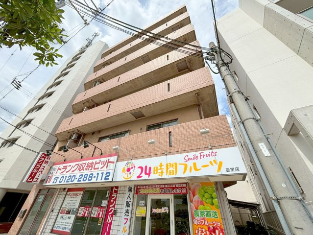 パティオス豊里館の外観