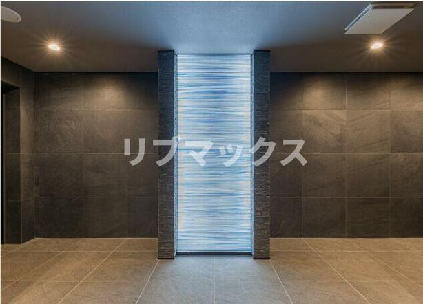 【エントランス】ガーラ・ステーション東神奈川 