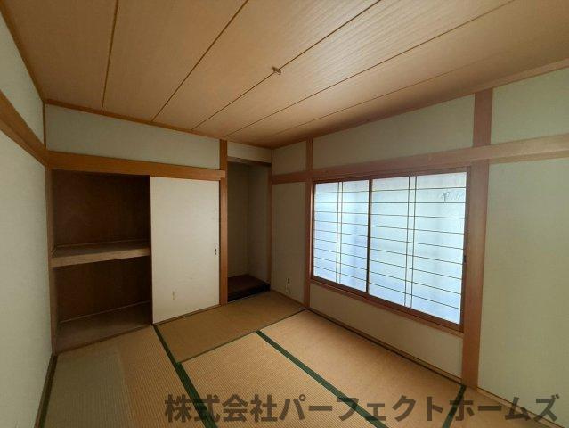 尊延寺戸建の和室|明るい和室です