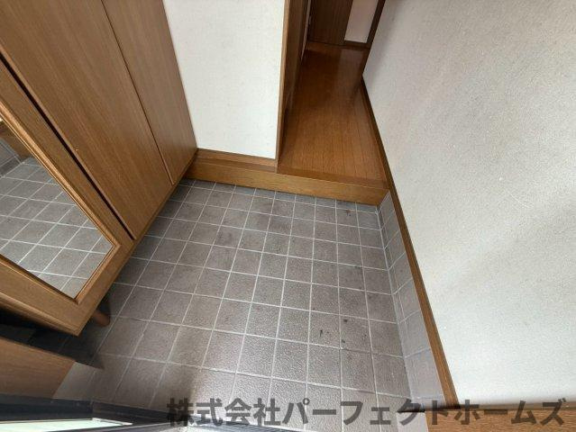 尊延寺戸建の玄関|ゆったりとした玄関です