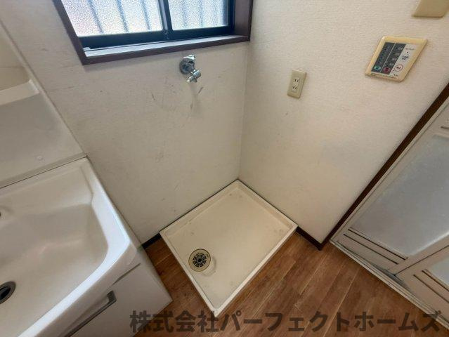 尊延寺戸建の設備|洗濯機置場です