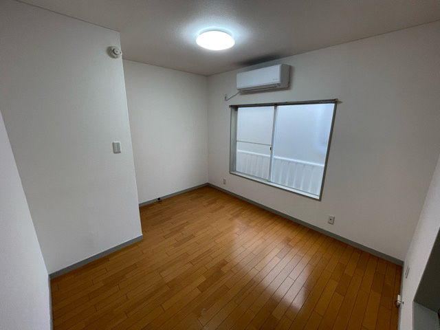 【寝室】 | 中央３丁目戸建て | 寝室にいかがでしょうか