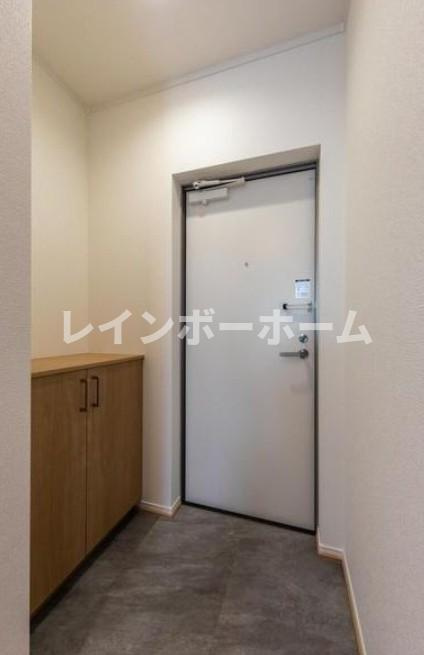 セナリオフォルム逆井の玄関|※別部屋参考写真