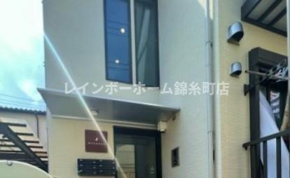 MYKONOSのエントランス