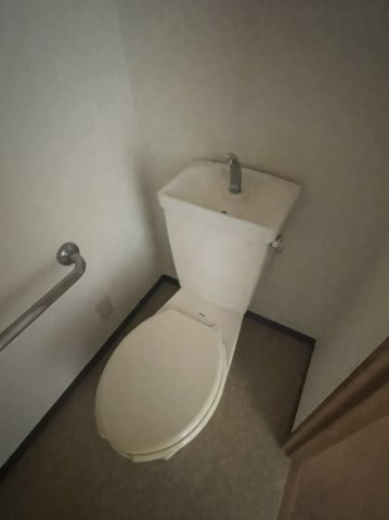 ミストラル岸部南のトイレ