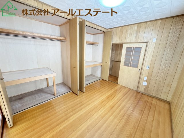 姫路市広畑区蒲田　　中古戸建の洋室