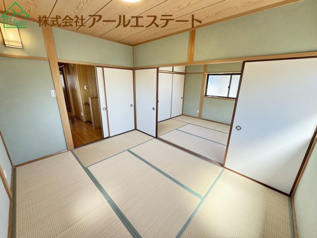姫路市広畑区蒲田　　中古戸建の寝室