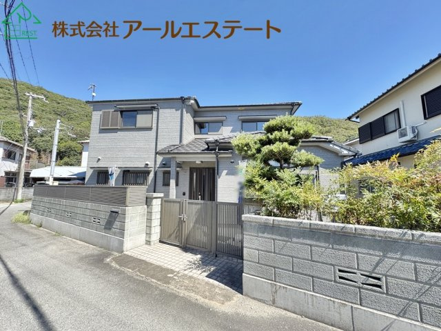姫路市広畑区蒲田　　中古戸建の前面道路含む現地写真
