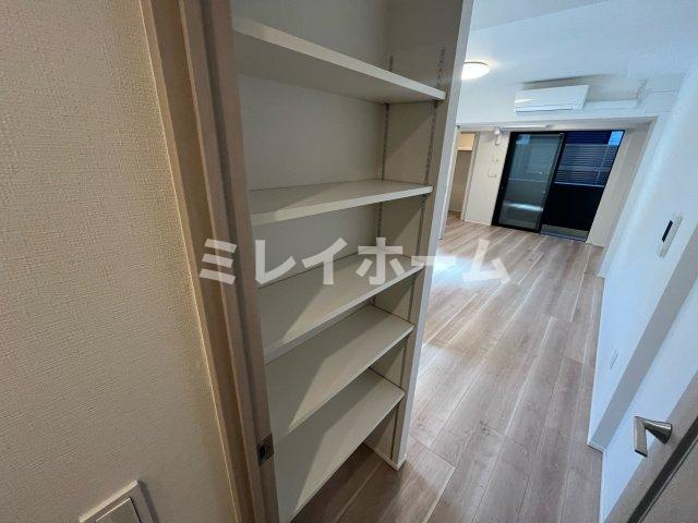 ドゥーエ梅屋敷の玄関|同建物内、別のお部屋の参考写真になります。