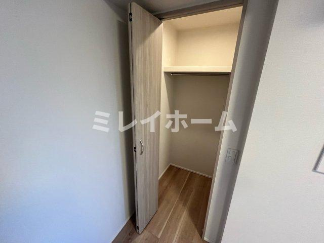 ドゥーエ梅屋敷の収納|同建物内、別のお部屋の参考写真になります。