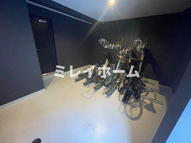 ドゥーエ梅屋敷のその他共用部分|同建物内、別のお部屋の参考写真になります。